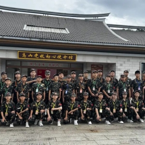 “闽宁缘深·山海情长”主题夏令营游学团队走进高山军营村
